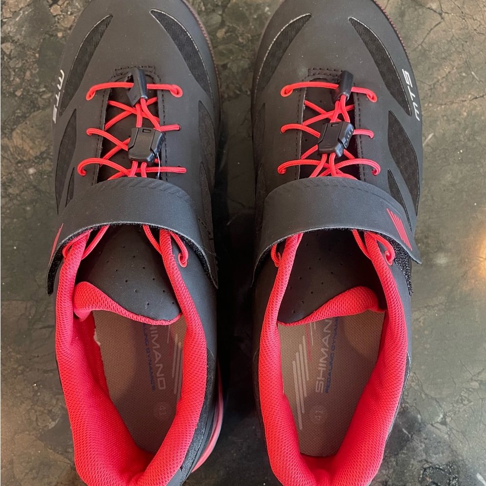 Women’s Biking Shoes